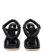 Load image into Gallery viewer, Vali Heel